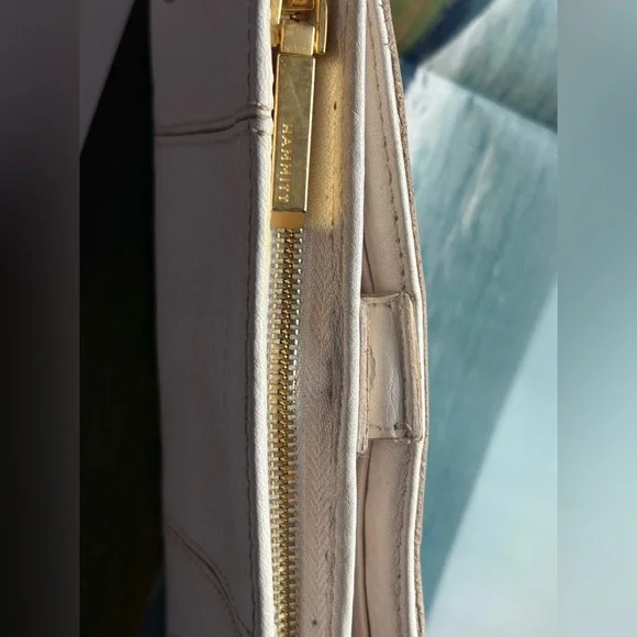 Hammitt 110 North Pebble Leather Wallet In Calla Lilly White/Brushed Gold - Picture 11 of 15